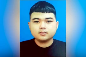 Thanh niên dọa tung ảnh nhạy cảm của bạn gái 'nhí' để cưỡng dâm