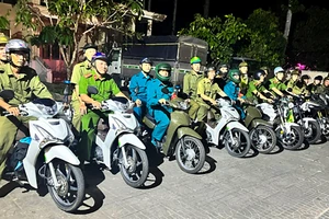 Công an Cà Mau giữ vững an ninh trật tự cho ngày hội lớn của toàn dân