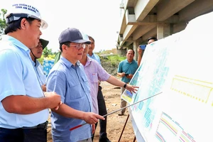 Chủ tịch An Giang: Không lấy lý do giá đá tăng để làm chậm tiến độ cao tốc