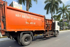 Cần Thơ không cấm xe chở rác hoạt động trong nội đô