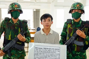 Tiếp nhận 33 công dân Việt Nam từ Campuchia, phát hiện một bị can truy nã