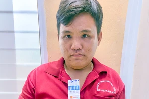 Bắt tạm giam thanh niên nhiều lần xâm hại bé gái hàng xóm 