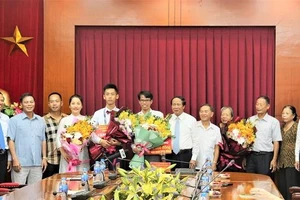 Hải Phòng thưởng 500 triệu đồng cho học sinh đoạt HCV Toán học