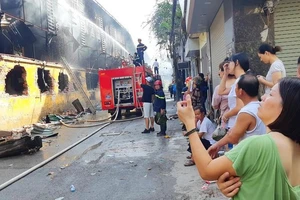 Công ty Rạng Đông lập ban khắc phục sự cố hỏa hoạn