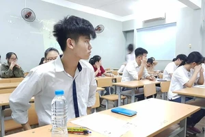 Sau năm 2020 học sinh sẽ thi THPT quốc gia trên máy tính