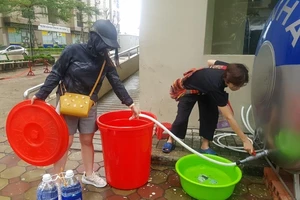 Ở chung cư, lên xuống chục lần mới lấy đủ nước dùng