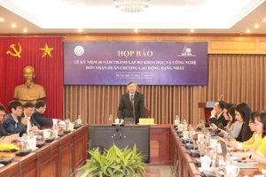 'Để giải phóng dân tộc, không thể không có khoa học công nghệ'