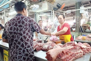 Giá thịt heo tăng sốc, Bộ Nông nghiệp phải kiểm điểm