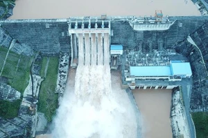 Nóng: Trung Quốc thông báo xả lũ trên sông Hồng