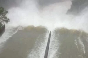 Hồ Kẻ Gỗ chưa đến mức phải xả tràn sự cố