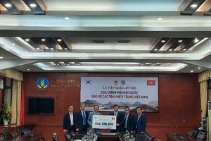Hàn Quốc hỗ trợ 300.000 USD giúp khắc phục mưa lũ miền Trung