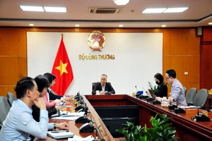 Bộ Công Thương họp khẩn đảm bảo hàng hóa cho vùng dịch
