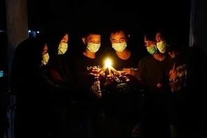 1 giờ tắt đèn, cả nước tiết kiệm 353.000 kWh