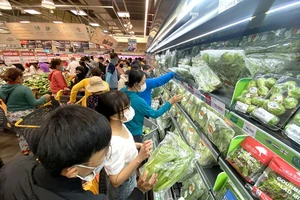Siêu thị tại TP.HCM sẽ đầy hàng hóa ngay trong đêm 30-5
