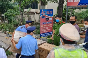 Phát hiện hơn 70 kg pháo trên xe tải ở Nghệ An