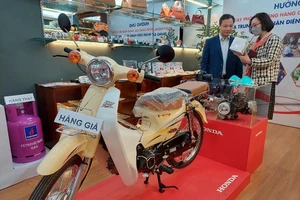 Ngỡ ngàng với xe máy bị... làm giả, bán 17 triệu đồng 