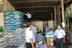 Tiền Giang lại phát hiện nhiều mẫu phân bón giả