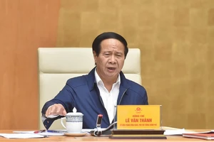 Xe chở hàng ùn ứ tại các cửa khẩu phía Bắc đang giảm