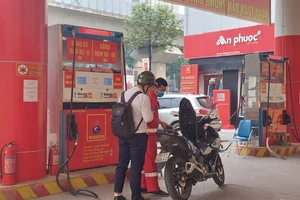 Sát Tết Nguyên đán, giá xăng tiếp tục tăng 
