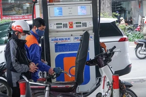 Đại sứ quán Việt Nam tại Malaysia nói rõ về giá xăng 13.000 đồng