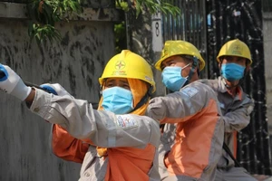 Ngành điện tiếp tục được đánh giá tích cực về chỉ số năng lực cạnh tranh