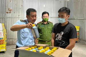 Quản lý thị trường Hà Nội phát hiện kho thuốc bảo vệ thực vật giả