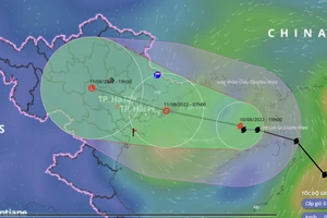 Bão số 2 sẽ suy yếu trước khi đổ bộ Quảng Ninh - Nam Định