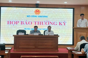 Thứ trưởng Bộ Công Thương: Năm 2024 sẽ không thiếu điện