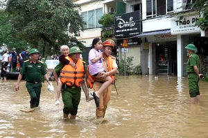 Tin lũ đặc biệt: Lũ trên sông Thao tại Yên Bái, Lào Cai vượt mức lịch sử năm 1968 gần 1m