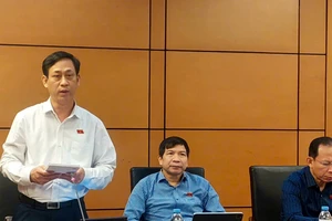 Đề nghị bỏ áp thuế tiêu thụ đặc biệt với xăng dầu và máy điều hoà 