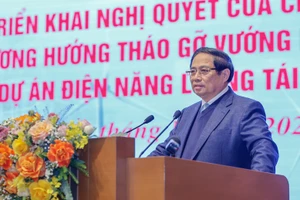 Gỡ vướng các dự án năng lượng tái tạo, Thủ tướng nhấn mạnh 'không ai phải chạy chọt gì cả'