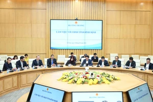 Tập đoàn Syre dự định đầu tư 1 tỉ USD vào tổ hợp sản xuất vải ở Bình Định