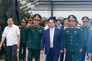 Thủ tướng yêu cầu Bộ Quốc phòng đẩy nhanh tiến độ phát triển chip bán dẫn