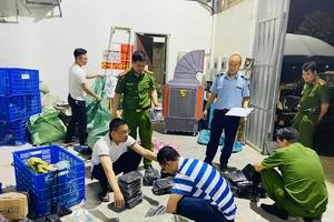 Phát hiện hàng ngàn túi xách có dấu hiệu giả mạo nhãn hiệu Gucci