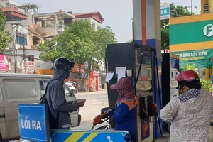 Từ chiều nay, giá xăng tăng lên gần 20.000 đồng/lít