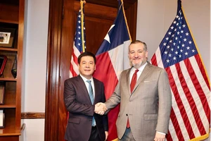 Bộ trưởng Nguyễn Hồng Diên làm việc với Thượng nghị sĩ và Bộ trưởng Thương mại Mỹ
