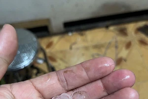 Hà Nội xuất hiện mưa đá to như đầu ngón tay
