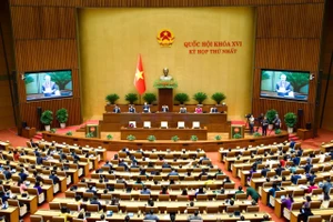 Quốc hội khóa XVI thông qua nghị quyết kỳ họp thứ nhất, chốt nhiều quyết sách lớn