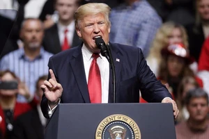 Thêm thẩm phán Mỹ chặn sắc lệnh di trú của ông Trump