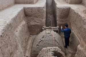 Phát hiện ngôi mộ kim tự tháp bí ẩn ở Trung Quốc