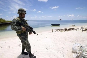 Philippines tuyên bố không chiếm đảo mới ở Trường Sa