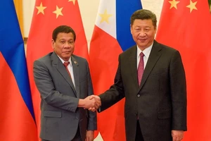 Philippines tuyên bố tạm bỏ qua phán quyết biển Đông