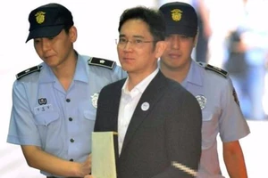 'Thái tử' Samsung lãnh án 5 năm tù