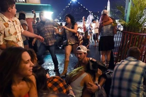 Hung thủ 64 tuổi xả súng giết hơn 50 người ở Las Vegas