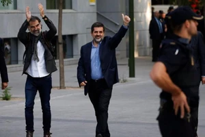 Tây Ban Nha bắt 2 lãnh đạo phong trào đòi độc lập