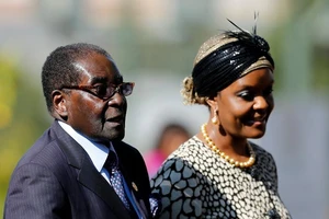 Khối gia sản khủng của Tổng thống Zimbabwe 93 tuổi