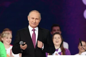 Ông Putin tuyên bố tranh cử tổng thống