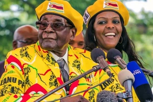 Chế độ hưu trí 'hậu hĩnh' của cựu lãnh đạo Zimbabwe
