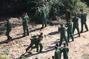 Biên phòng Trung Quốc gấp rút học tiếng Triều Tiên