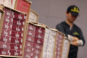 Băng đảng giả buôn lậu để lãnh thưởng khủng